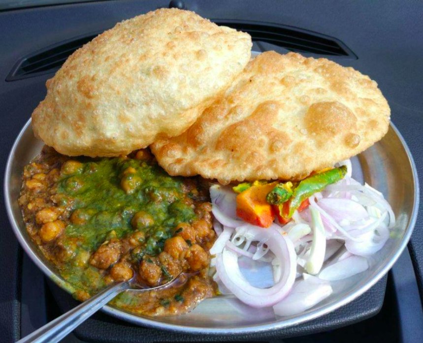 Monika Cafe Chole Bhature in Delhi