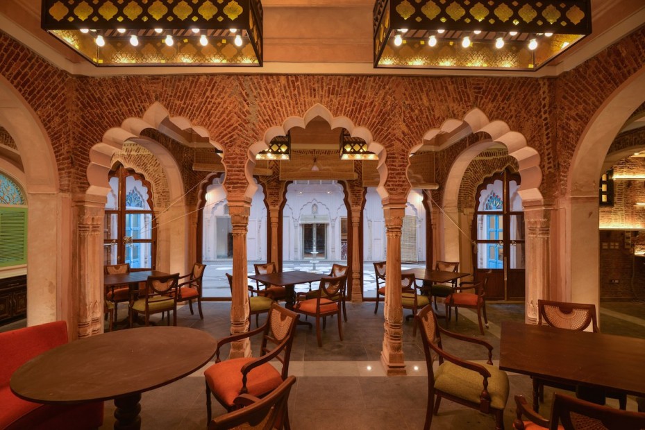 Location: Haveli Dharampura, 2293, Gali Gulian, Chandni Chowk, New Delhi, Delhi 110006